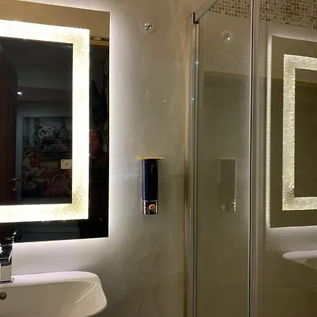 Hotell Bristol Palace *