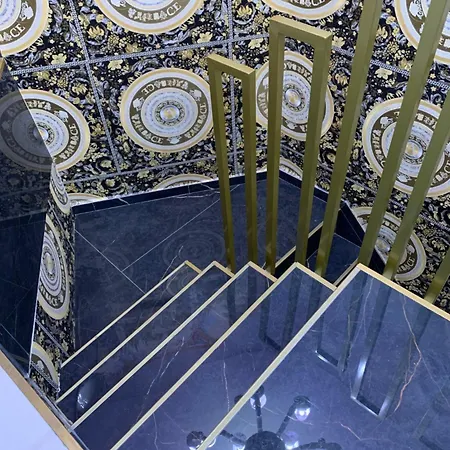 Bristol Palace * Rodigo