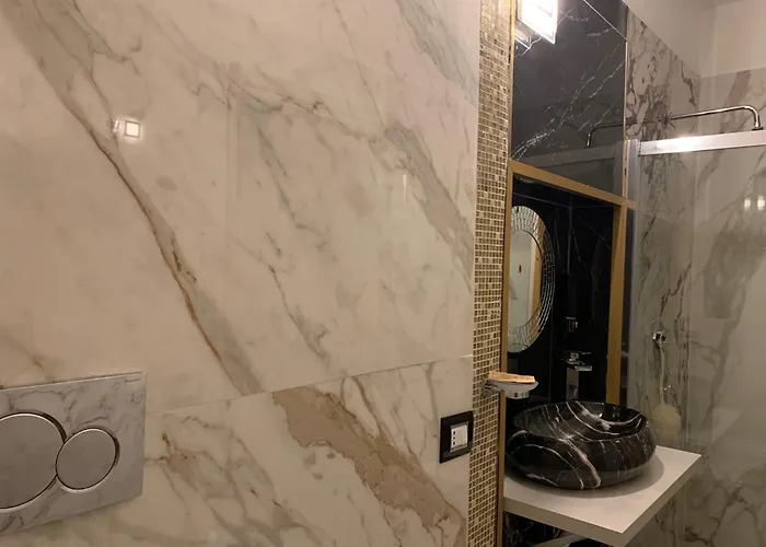 Bristol Palace * Rodigo