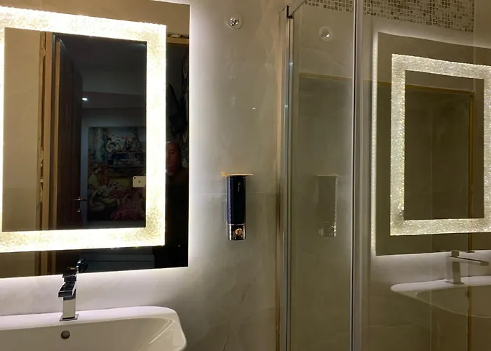 Szálloda Bristol Palace *